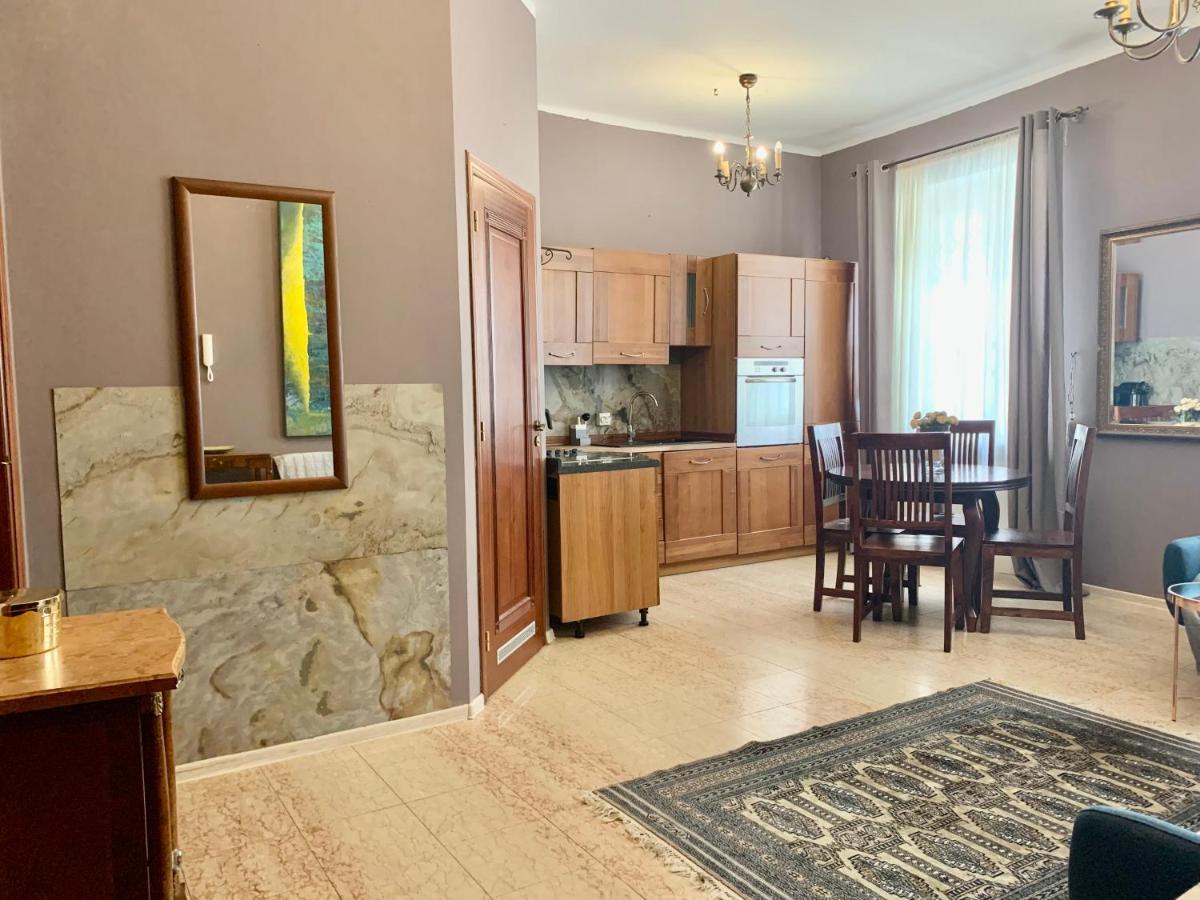 Beautiful And Charming Apartment In The Heart Of The Old Town Varsovia Exterior foto
